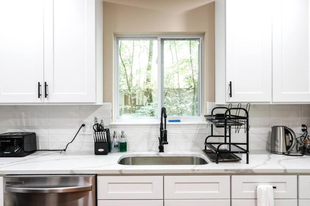 Quiet Chalet In The Woods Family Getaway East Stroudsburg